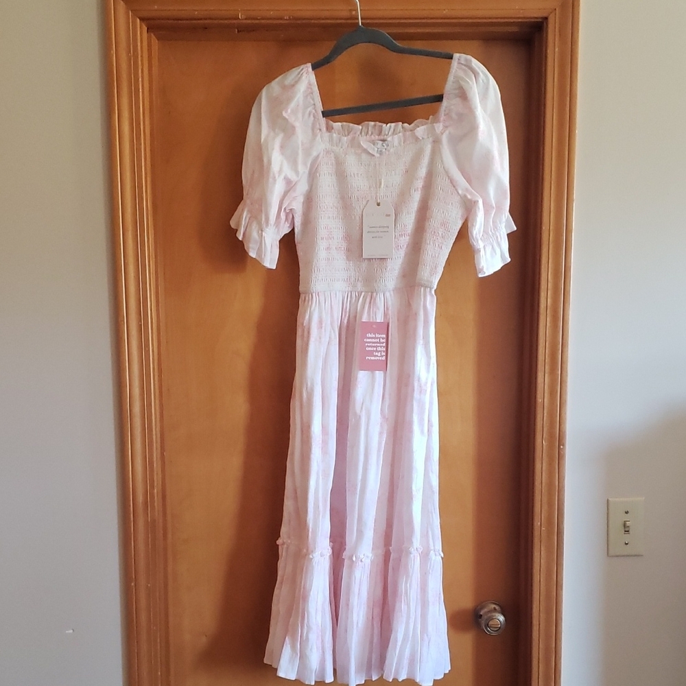 Ivy City Co Pink Valencia Midi Dress